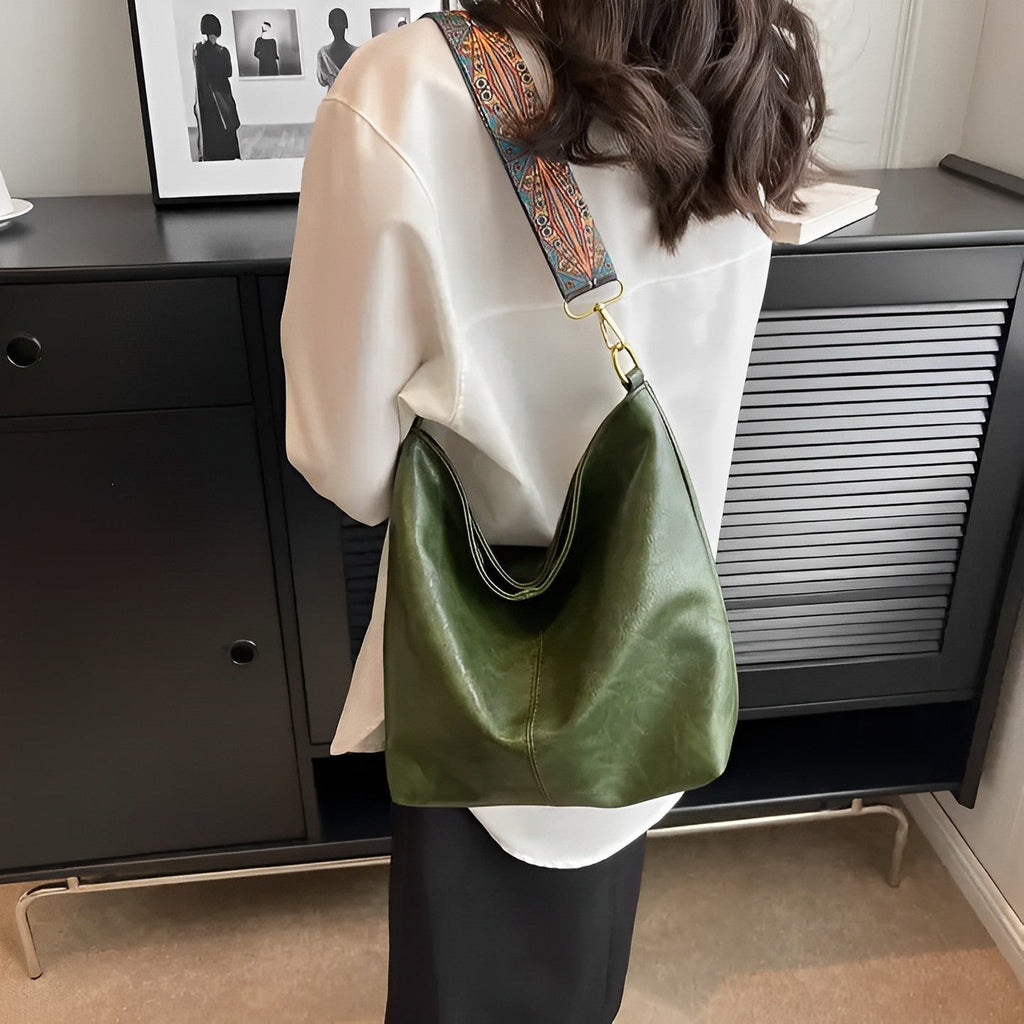 Asverra Boyah Crossbody Bag