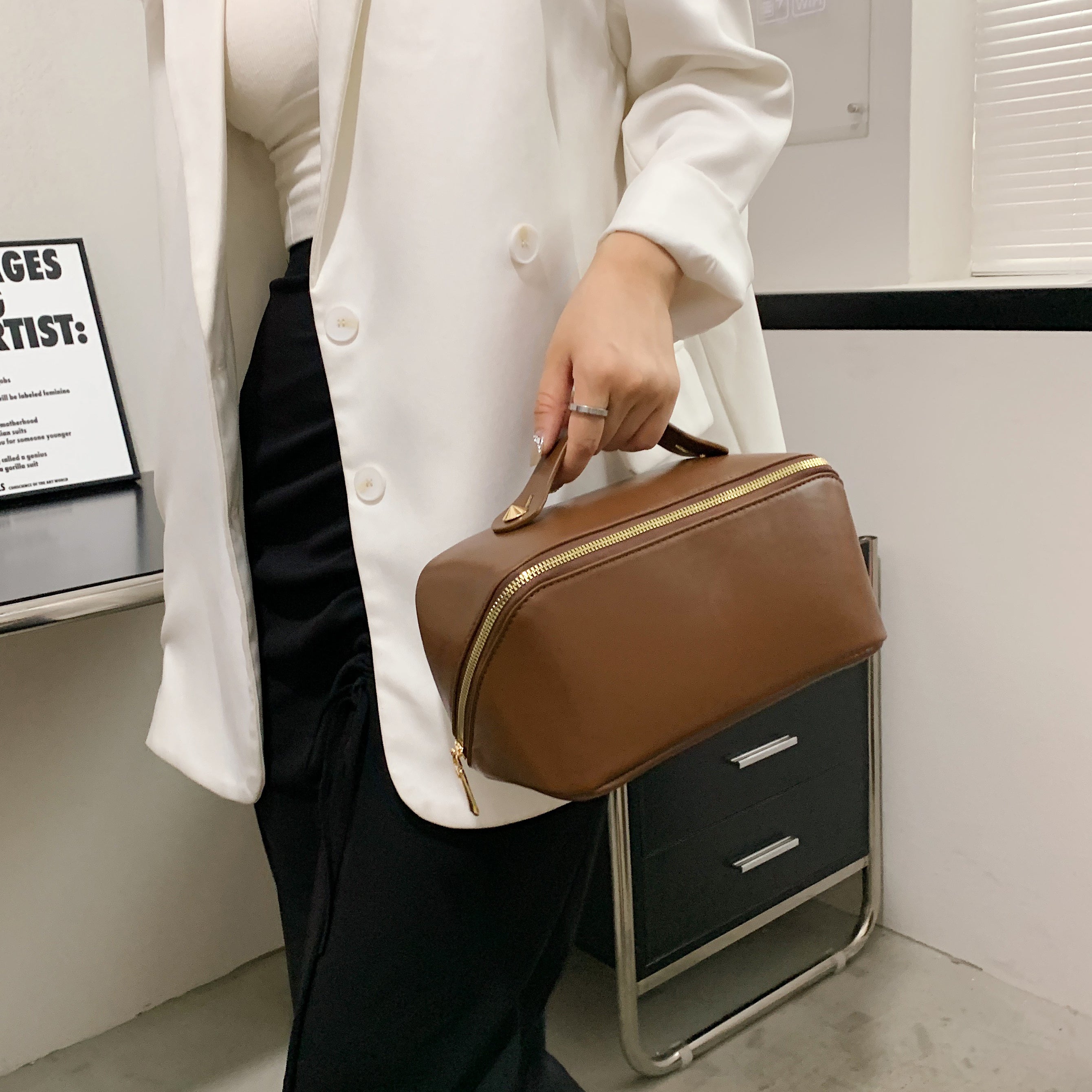 Asverra Tinah Makeup Pouch