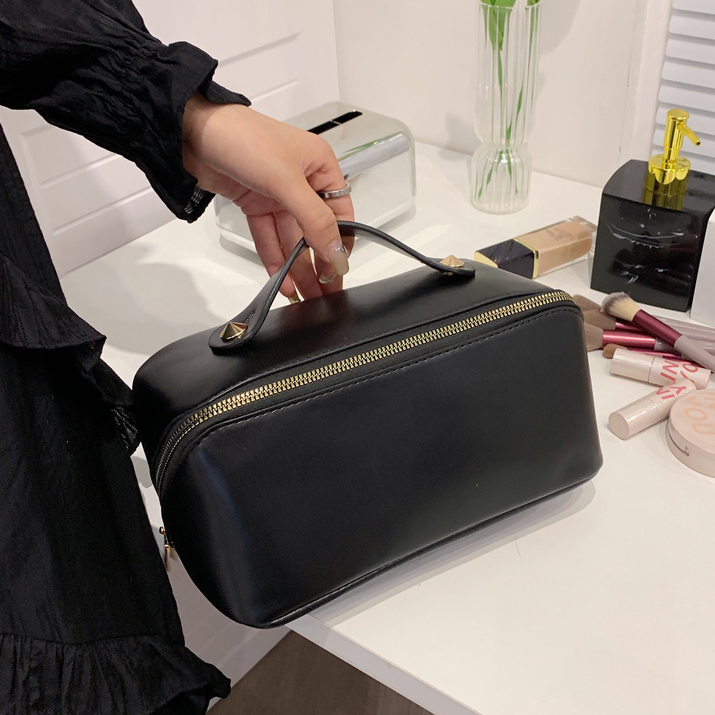 Asverra Tinah Makeup Pouch