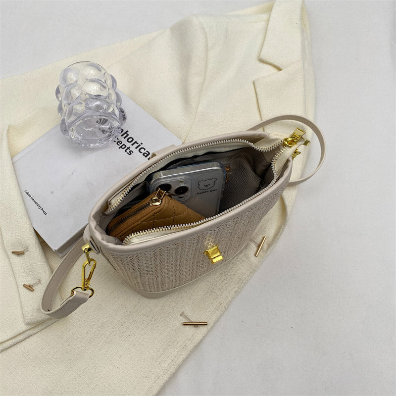 Asverra Mireva Crossbody Bag