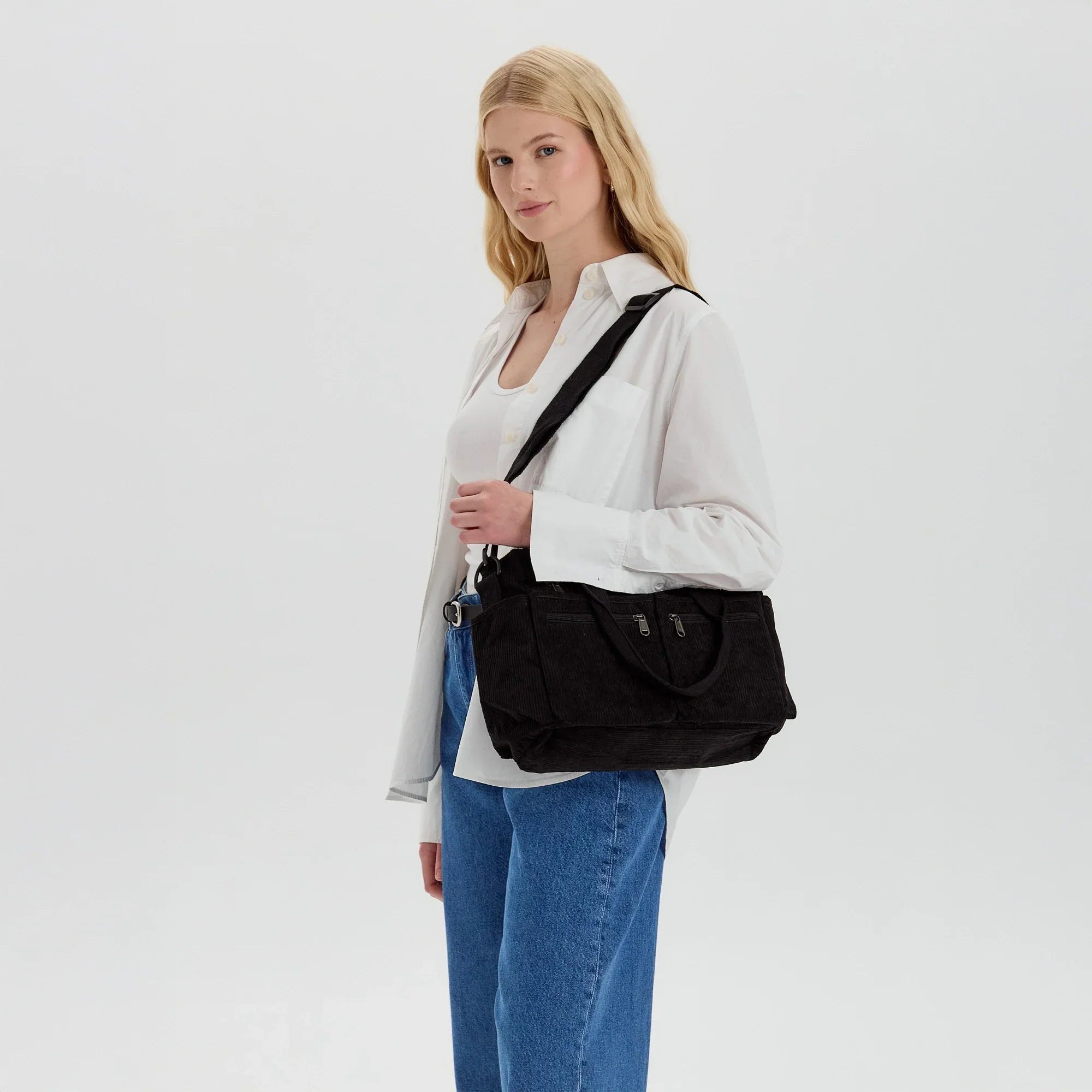 Asverra Kanna Crossbody Bag