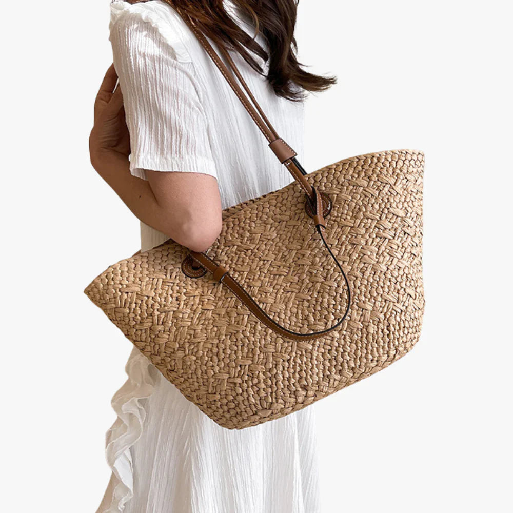 Asverra Boema Tote Bag