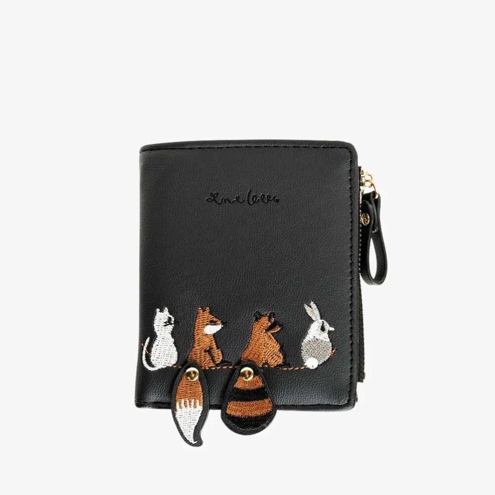 Asverra Renah Embroidered Wallet