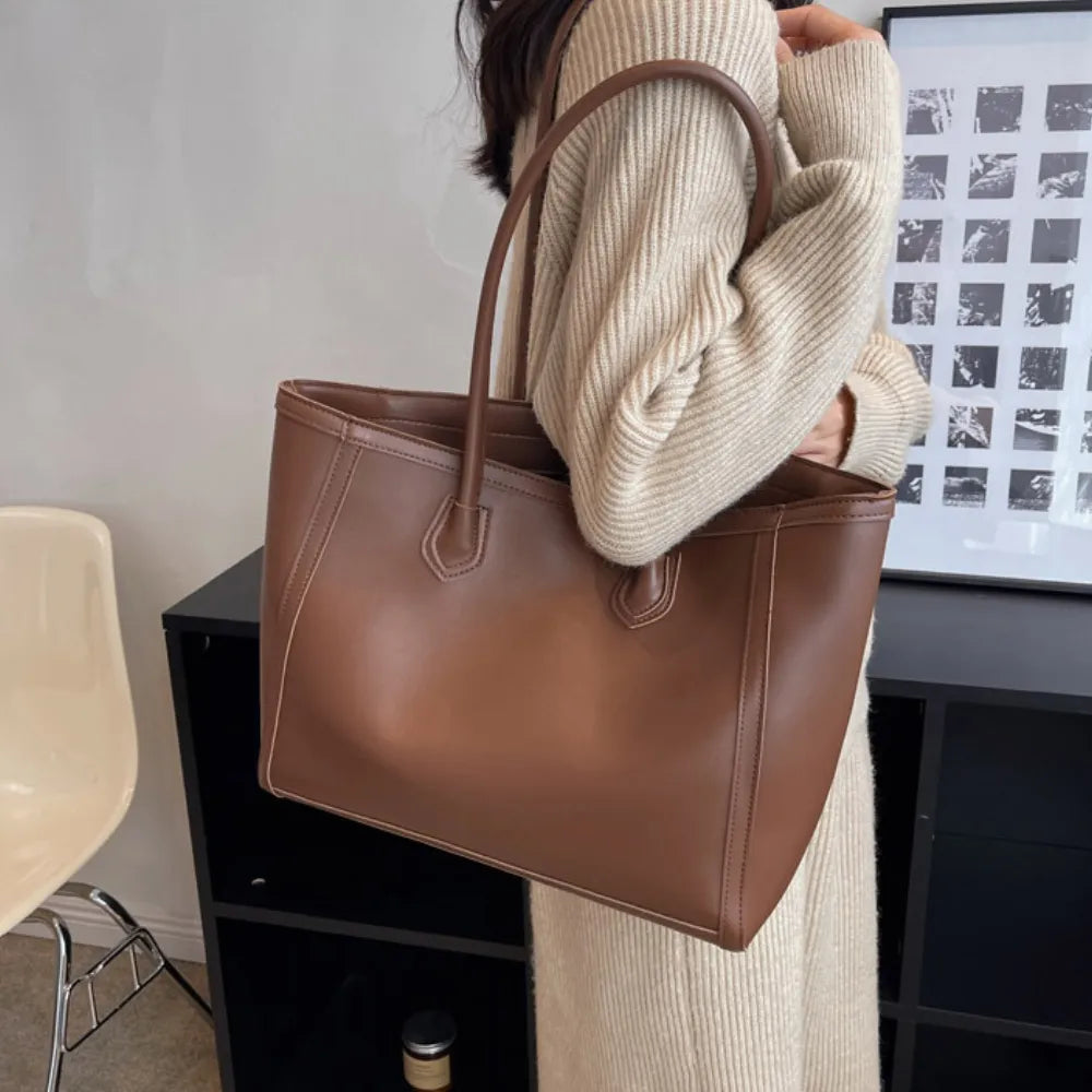 Asverra Elora Tote Bag