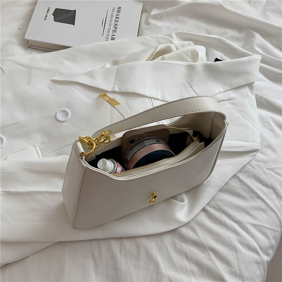 Asverra Allia Shoulder Bag