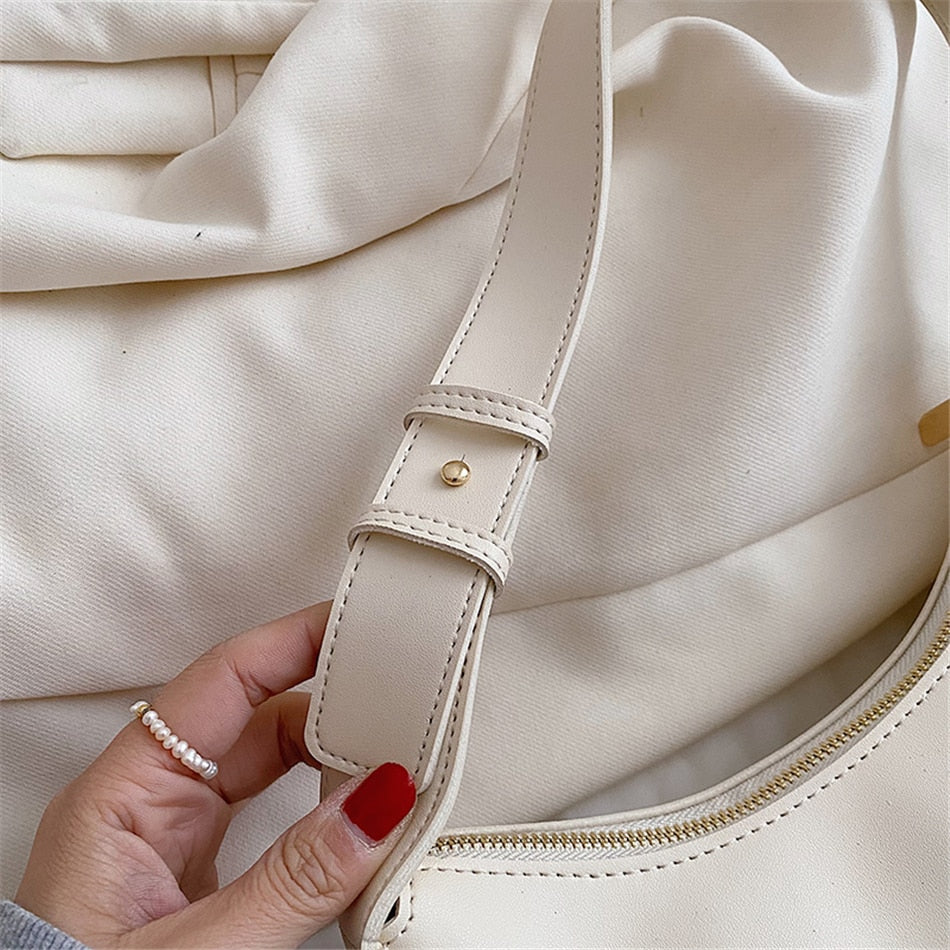 Asverra Viora Shoulder Bag