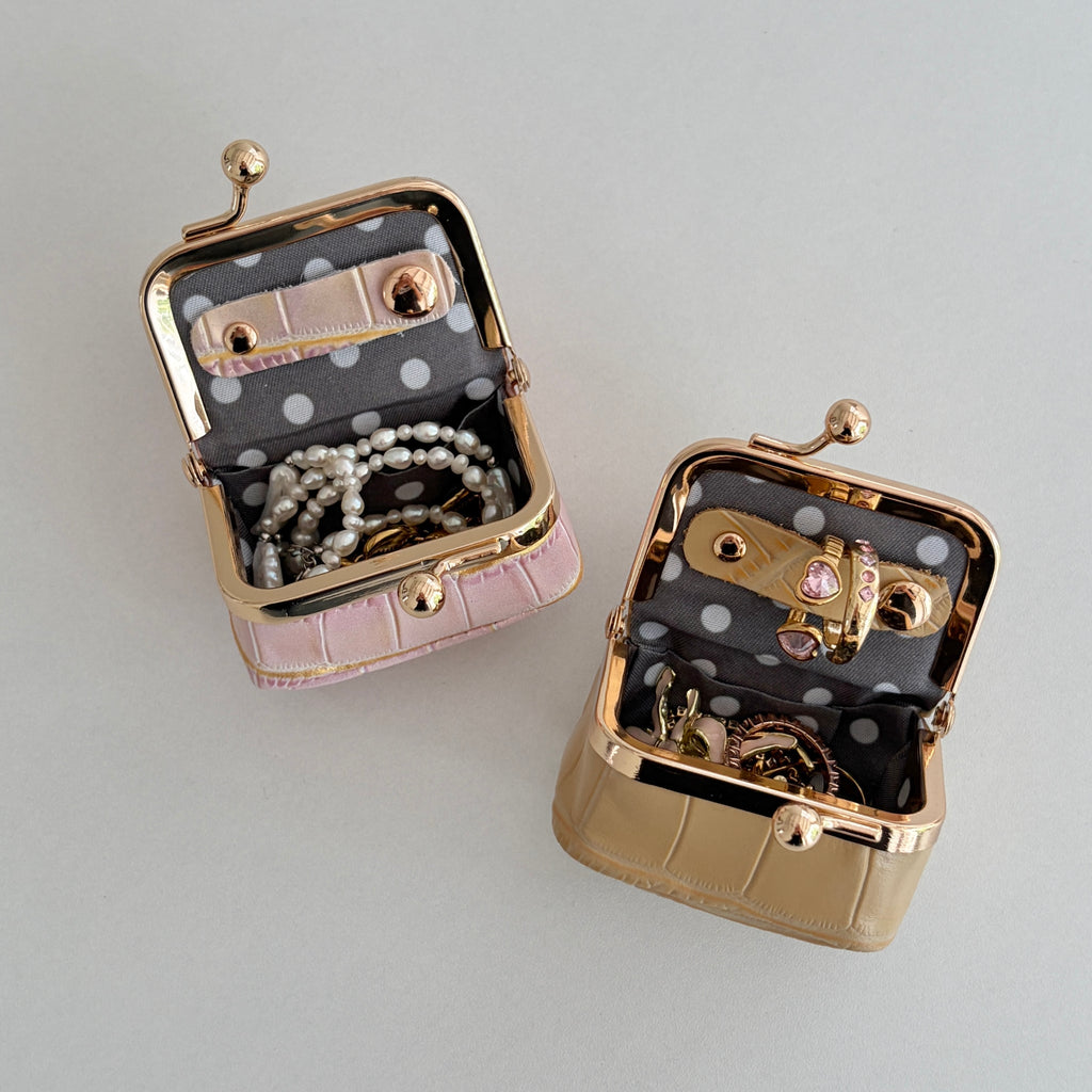 Écrinette Kiss-Lock Jewelry Case - Blush Mauve and Desert Sand open