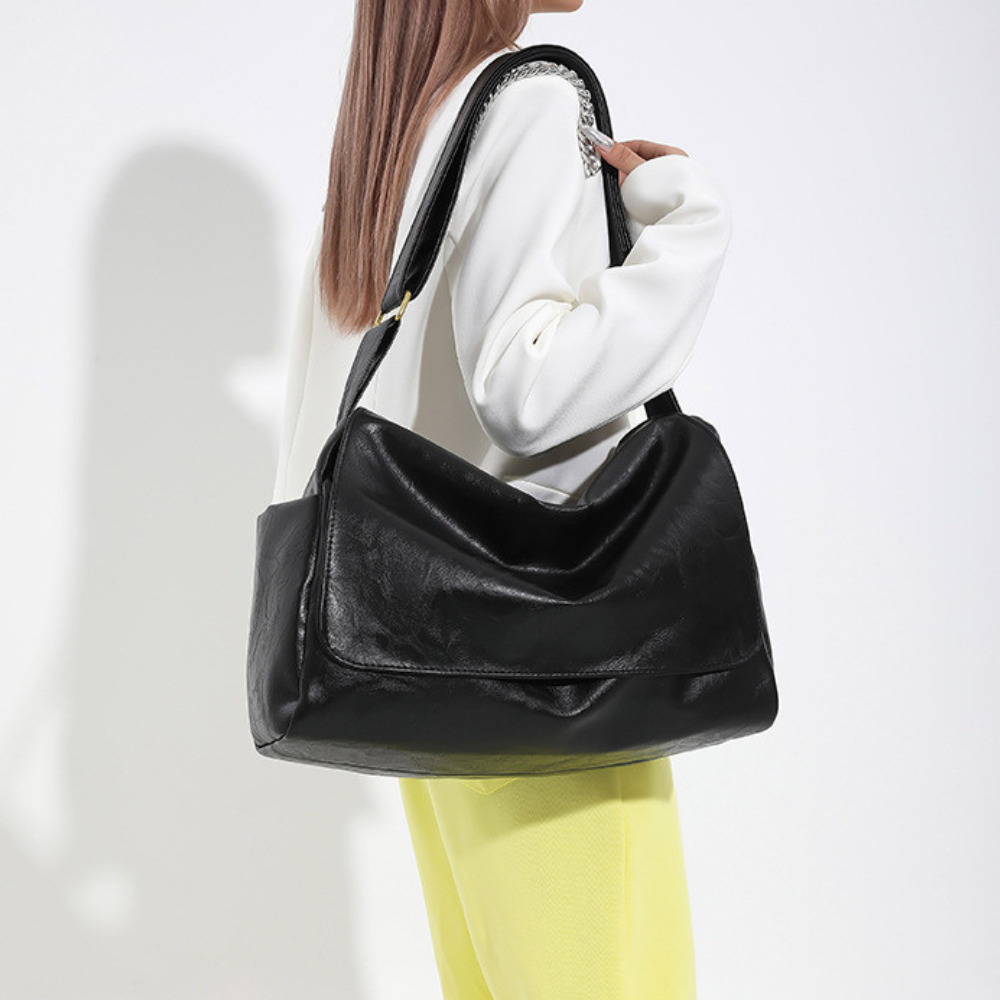 Asverra Solea Tote Bag