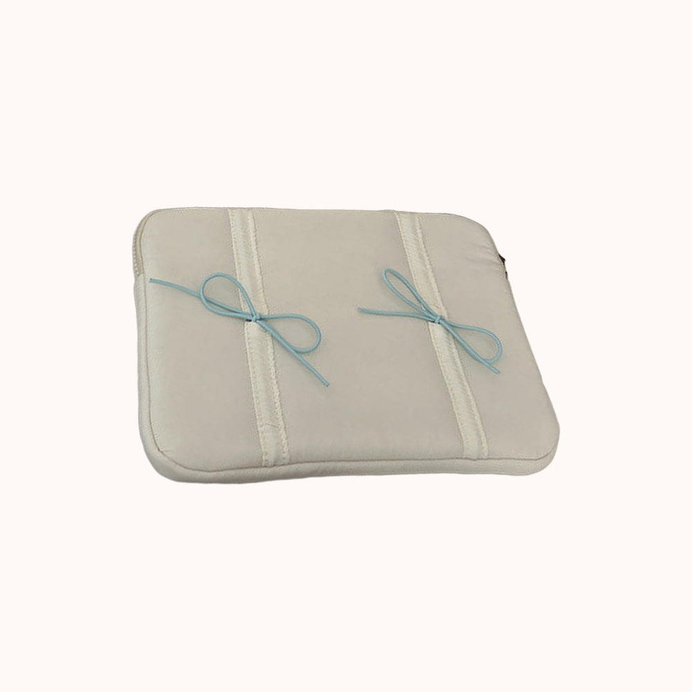 Nastrina Double Bow Laptop Sleeve - White