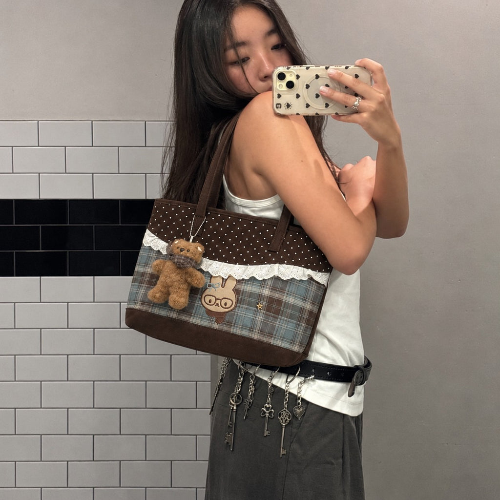 Tartinette Lace-Trim Plaid Tote Bag - Cocoa Plaid - mirror selfie on the shoulder